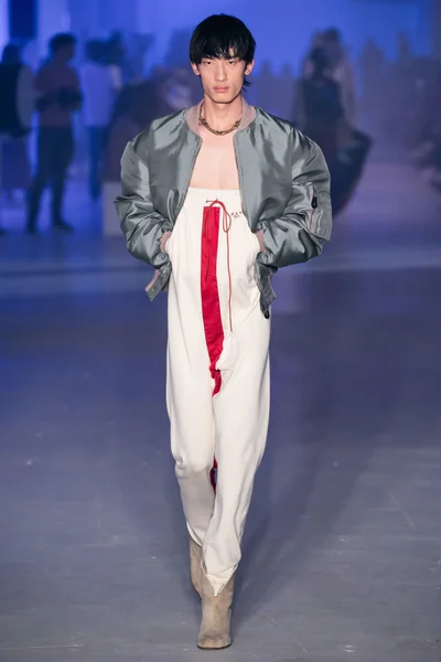 Look 31